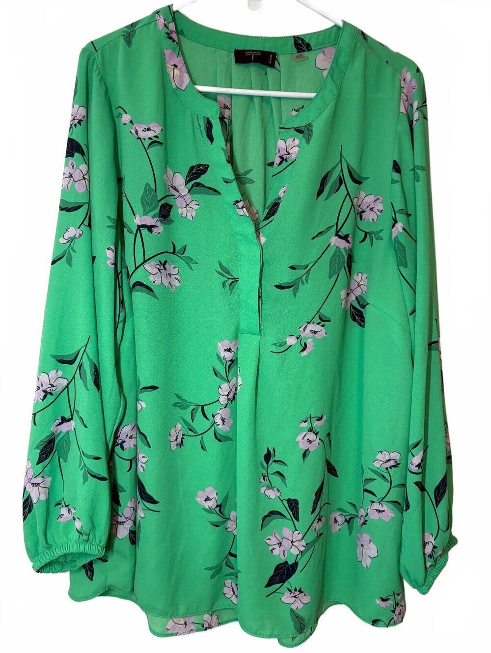 Tahari Woman Green Floral Blouse 1X Lightweight Casual Officewear Corporate Girl